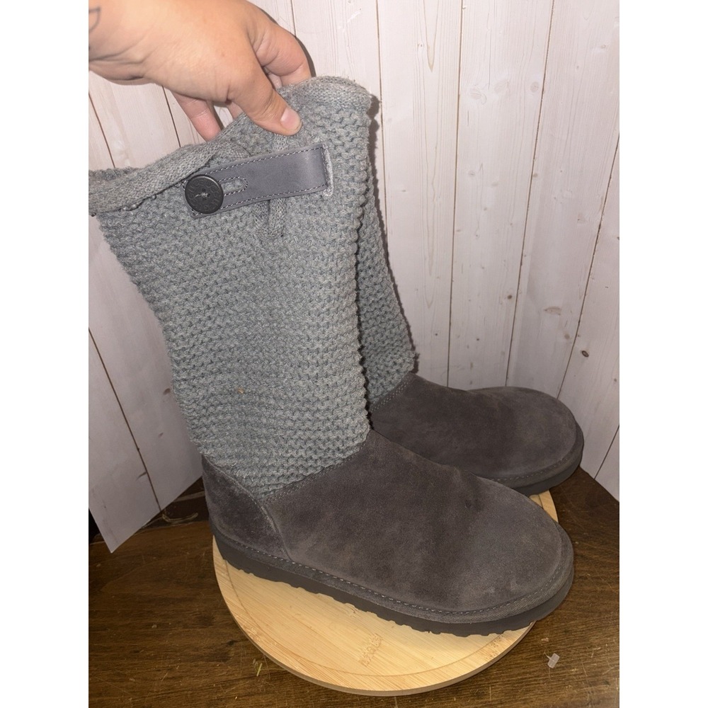 UGG Shaina boots gray size‎ 9 Wear Tall Or Cuffed/folded